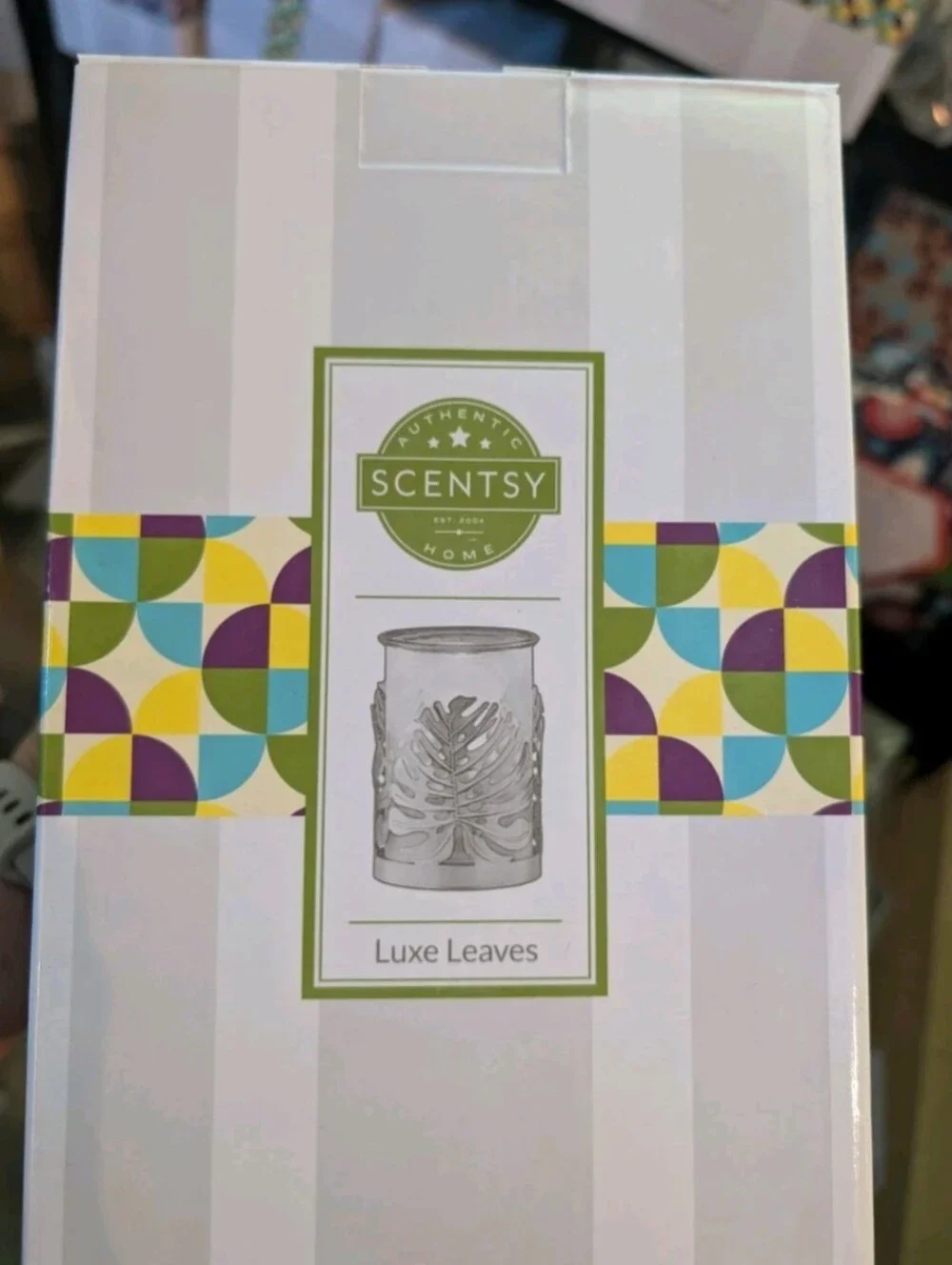 Luxe Leaves Wax Warmer • Retired BNIB